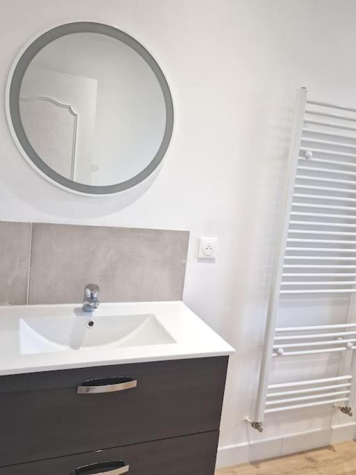 Maison A Aurillac - 3 Chambres - Arrivee Autonome Екстериор снимка