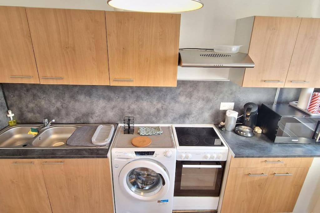 Maison A Aurillac - 3 Chambres - Arrivee Autonome Екстериор снимка