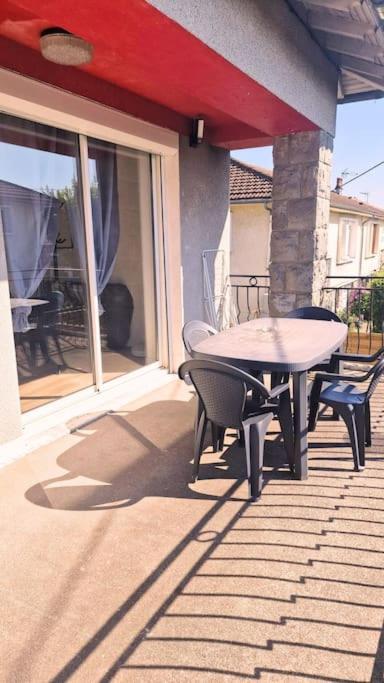Maison A Aurillac - 3 Chambres - Arrivee Autonome Екстериор снимка