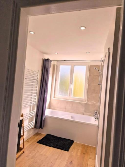 Maison A Aurillac - 3 Chambres - Arrivee Autonome Екстериор снимка