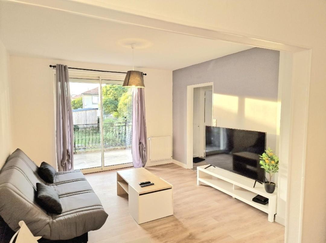 Maison A Aurillac - 3 Chambres - Arrivee Autonome Екстериор снимка